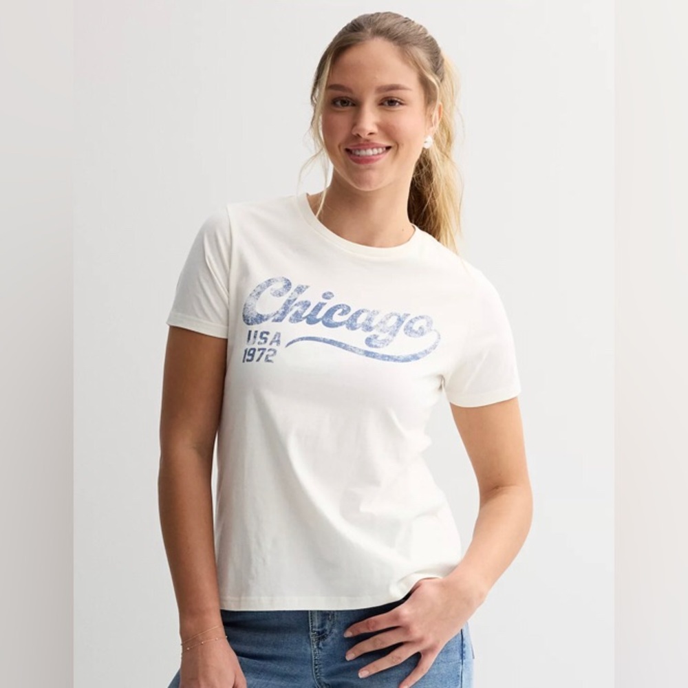 NEW‎ Chicago Short Sleeve Crew Neck Graphic Tee